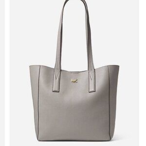 Michael Kors XL Junie Pebble Leather Tote
